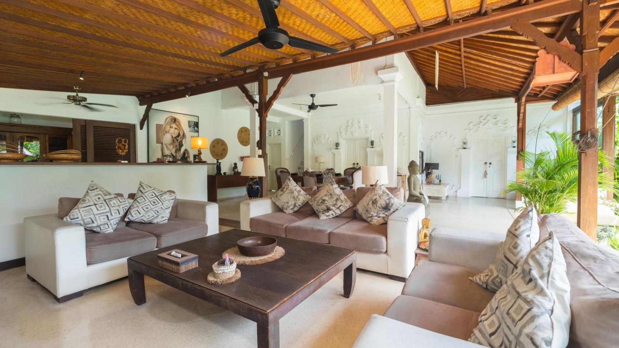Villa Mogi By Finder
