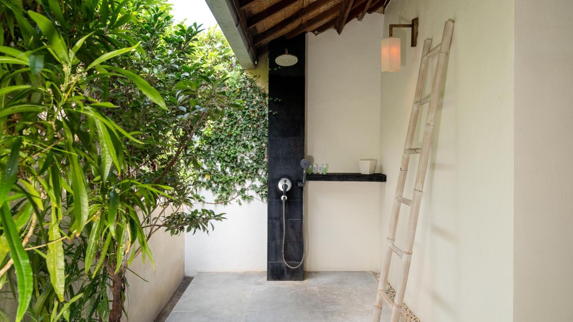 Mogi By Finder *